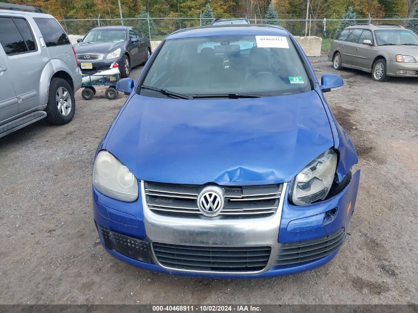 2008 Volkswagen R32 VIN: WVWKC71K58W137694 Lot: 40468911