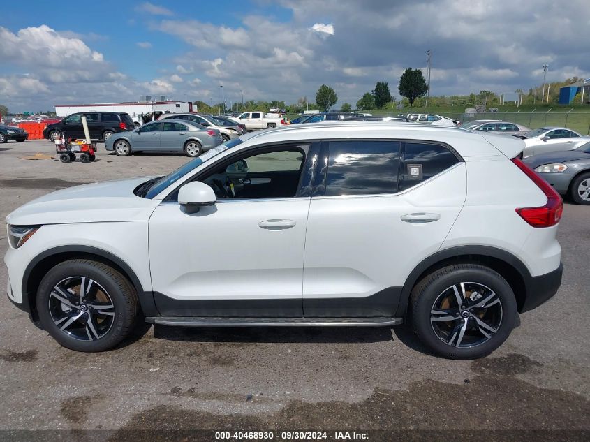 2024 Volvo Xc40 B5 Core Bright Theme/B5 Core Dark Theme VIN: YV4L12UK7R2262436 Lot: 40468930