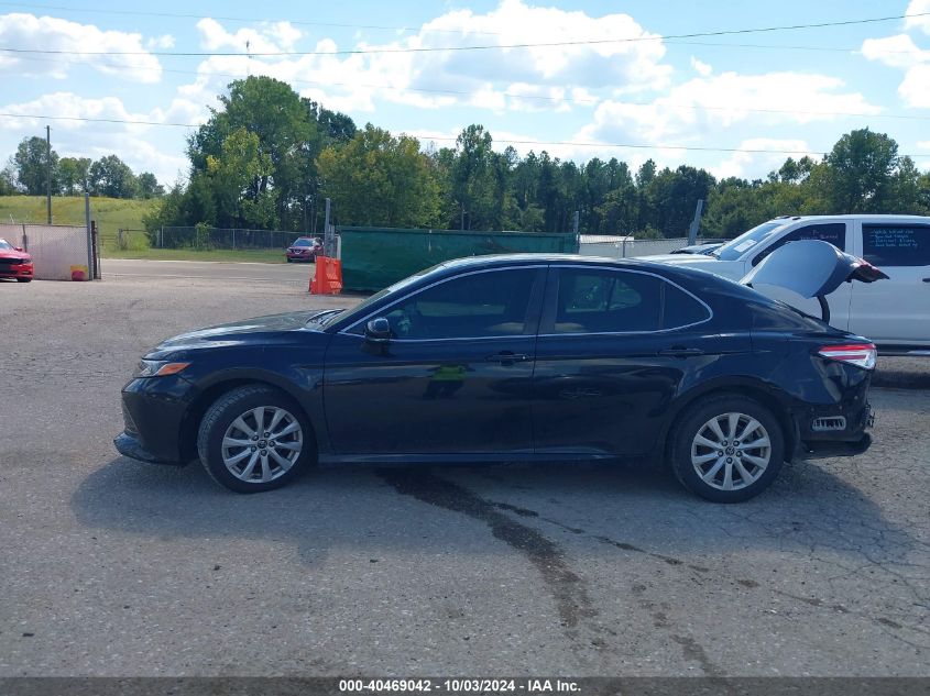 JTNB11HK1J3032162 2018 Toyota Camry Le