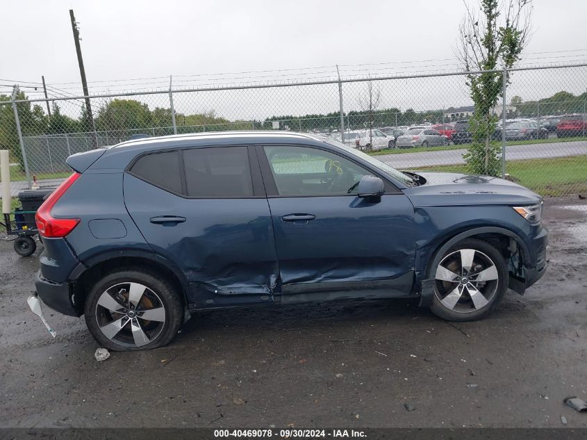 2022 Volvo Xc40 T5 Momentum VIN: YV4162UK6N2699394 Lot: 40469078