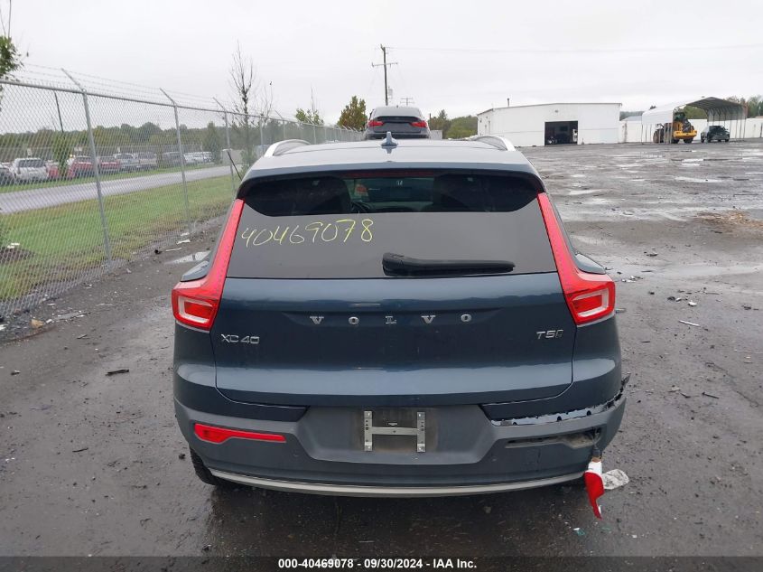 2022 Volvo Xc40 T5 Momentum VIN: YV4162UK6N2699394 Lot: 40469078