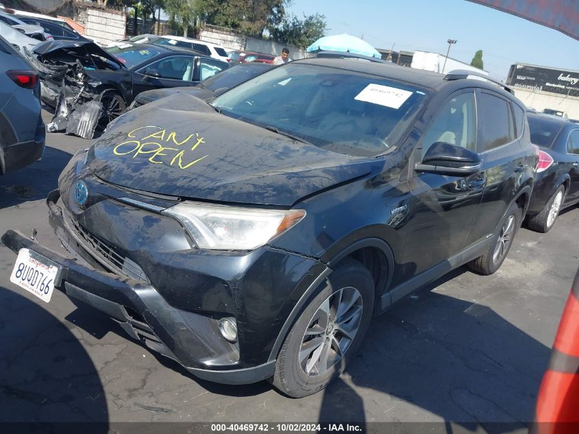 JTMRJREVXJD161494 2018 TOYOTA RAV 4 - Image 2