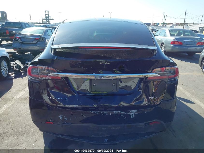 2018 Tesla Model X 100D/75D/P100D VIN: 5YJXCDE21JF087157 Lot: 40469970