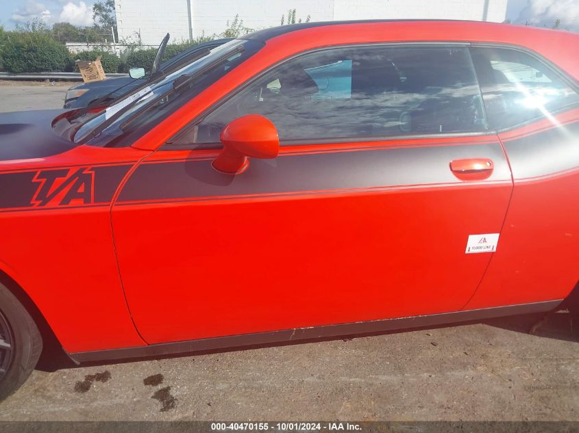 2C3CDZBT8HH560423 2017 Dodge Challenger T/A