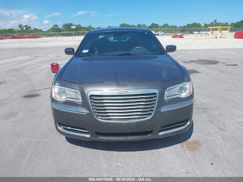 2C3CCAAG8DH732338 2013 Chrysler 300 Motown