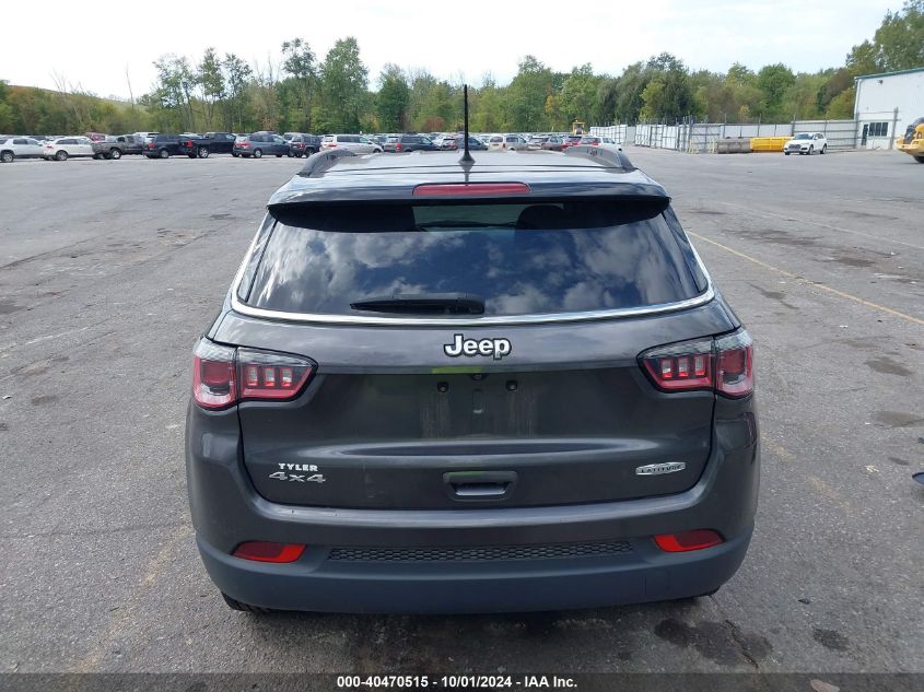 3C4NJDBB1JT232748 2018 Jeep Compass Latitude 4X4