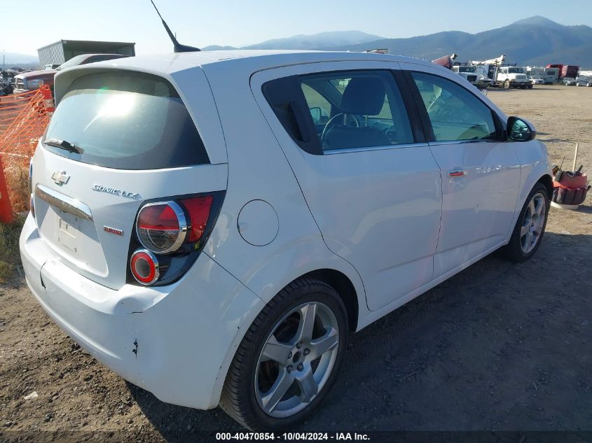 VIN 1G1JE6SB5E4231637 2014 CHEVROLET SONIC no.4