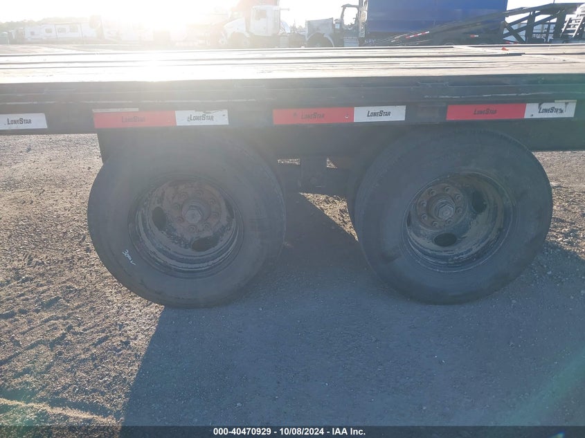 2023 RAWMAXX GOOSENECK TRAILER (VIN: 3EVGF4024P1106466