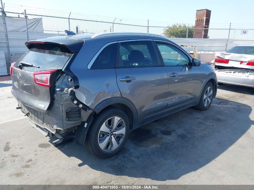 KNDCB3LC8J5156922 2018 Kia Niro Lx