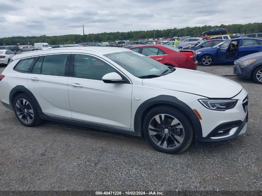 2018 Buick Regal Tourx Essence VIN: W04GV8SX5J1135280 Lot: 40471228