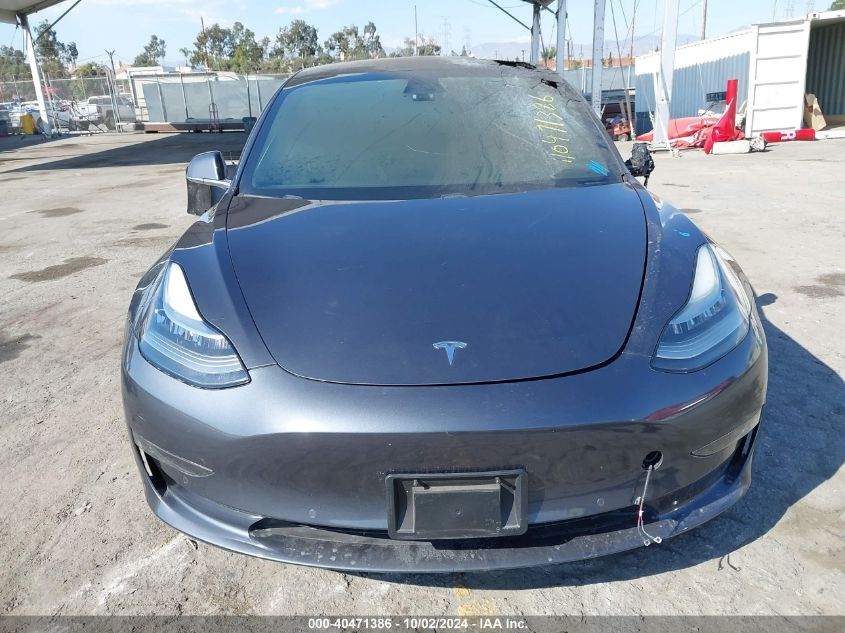 5YJ3E1EA0JF045481 2018 Tesla Model 3 Long Range/Mid Range