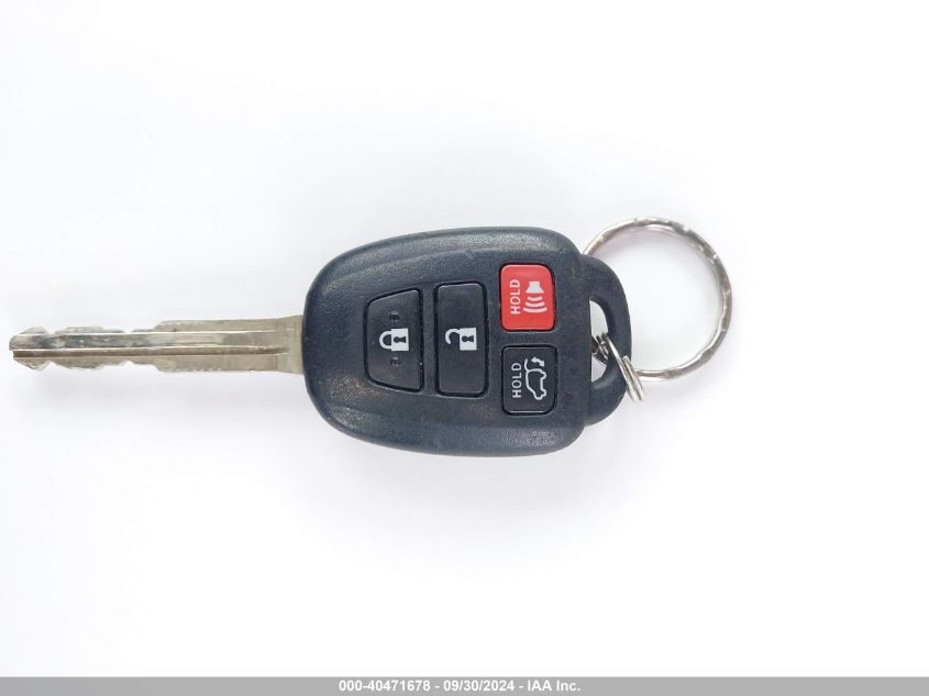 2T3WFREV8HW376406 2017 Toyota Rav4 Xle