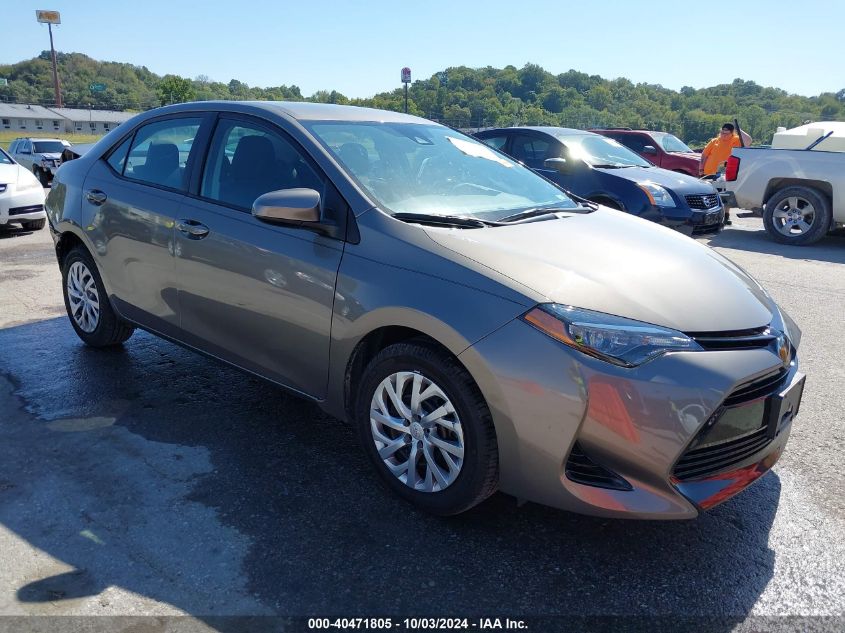 5YFBURHE2JP848776 2018 TOYOTA COROLLA - Image 1