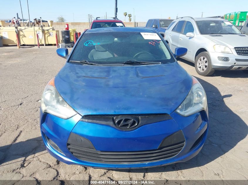 2013 Hyundai Veloster Base W/Gray VIN: KMHTC6AD2DU174963 Lot: 40471854