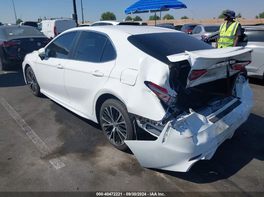 2018 Toyota Camry Se VIN: 4T1B11HK6JU653813 Lot: 40472221