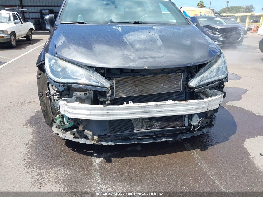 2019 Chrysler Pacifica Hybrid Touring L VIN: 2C4RC1L77KR584743 Lot: 40472496