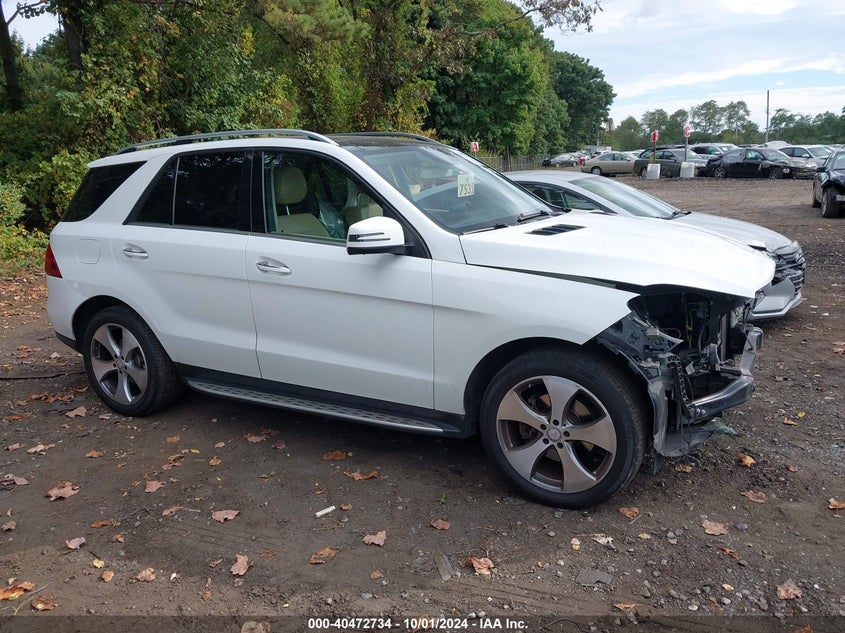 VIN 4JGDA5HB0HA900268 2017 MERCEDES-BENZ GLE 350 4MATIC