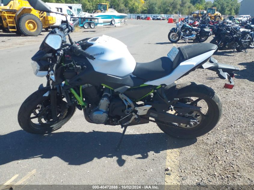 JKAEREH15HDA03516 2017 Kawasaki Er650 H