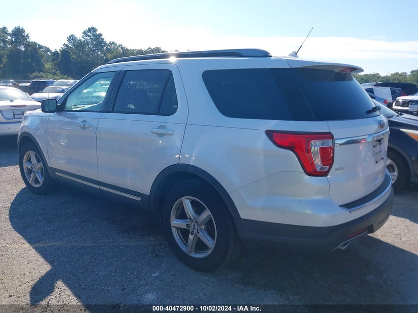 VIN 1FM5K7D82JGA40156 2018 FORD EXPLORER XLT