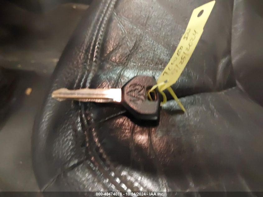 1B4HS28Z7YF108682 2000 Dodge Durango