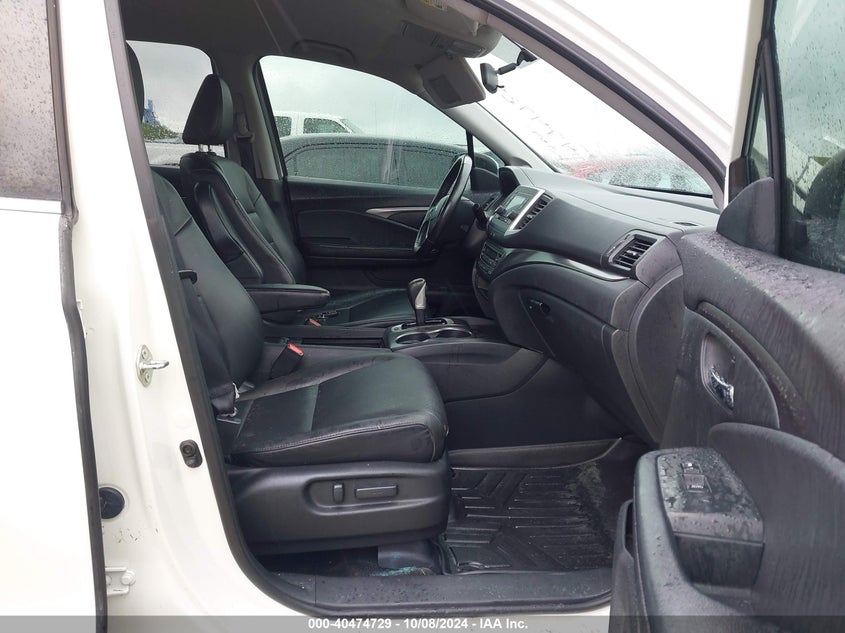 VIN 5FPYK3F5XHB016678 2017 HONDA RIDGELINE RTL