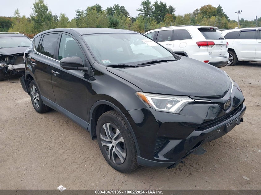 VIN 2T3BFREV3JW768844 2018 TOYOTA RAV4 LE