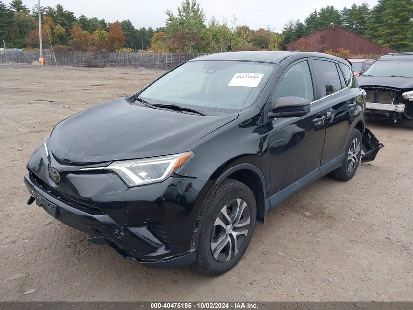 VIN 2T3BFREV3JW768844 2018 TOYOTA RAV4 LE