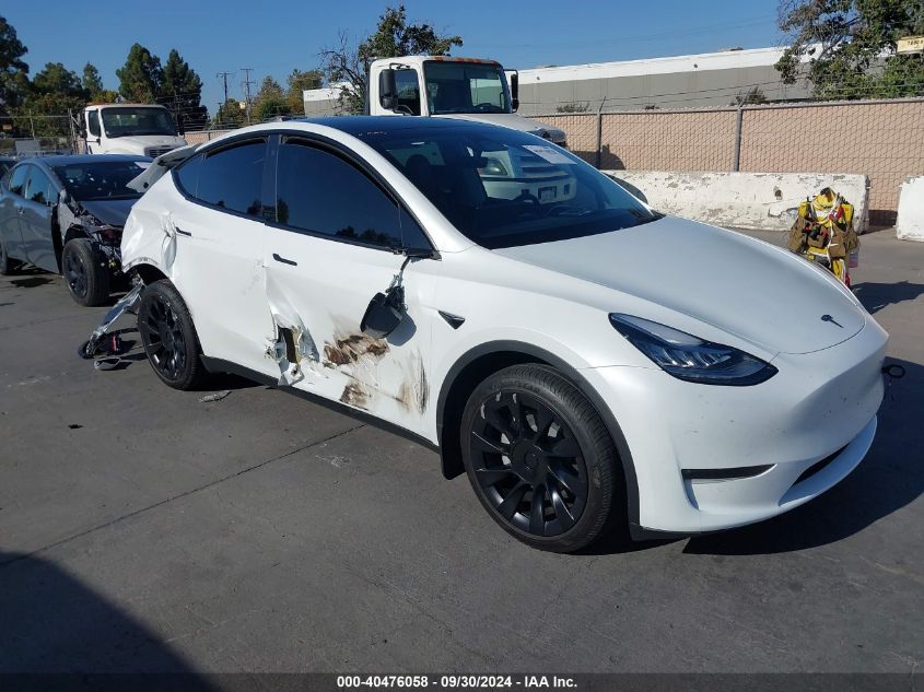 7SAYGDEE2PA071528 2023 TESLA MODEL Y - Image 1