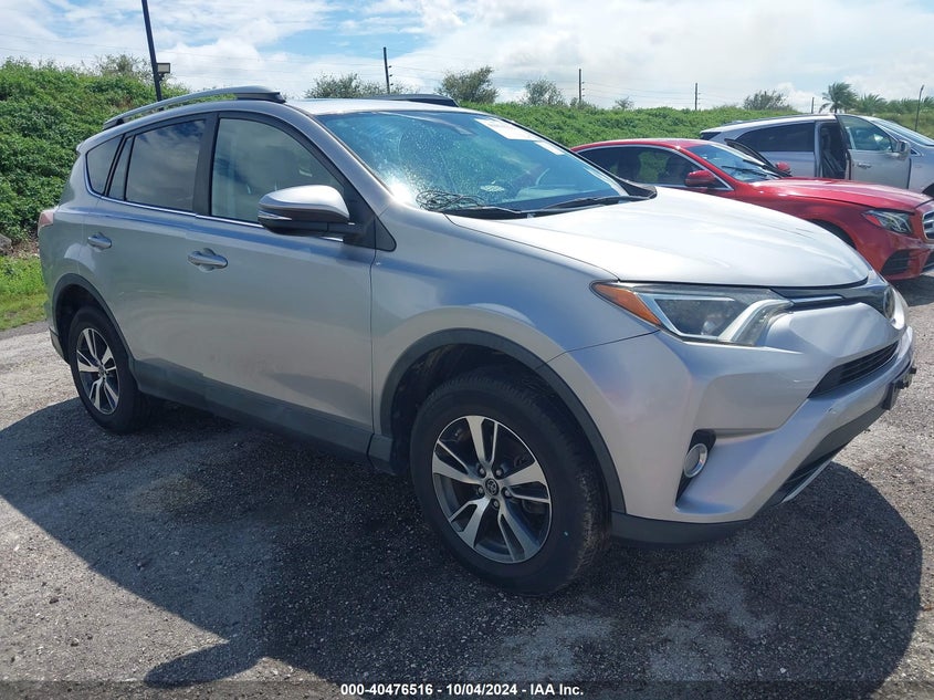 TOYOTA RAV4 XLE 2018