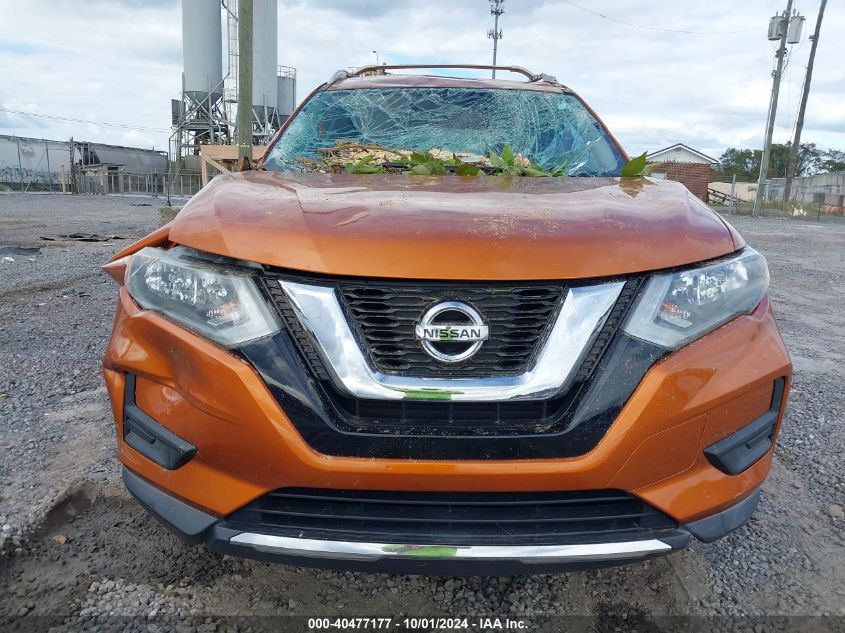 2017 Nissan Rogue Sv VIN: 5N1AT2MV9HC810956 Lot: 40477177