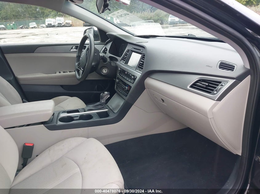 VIN 5NPE24AFXHH462574 2017 HYUNDAI SONATA SE