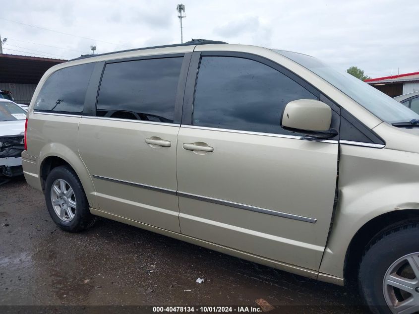 2A4RR5D16AR189817 2010 Chrysler Town & Country Touring