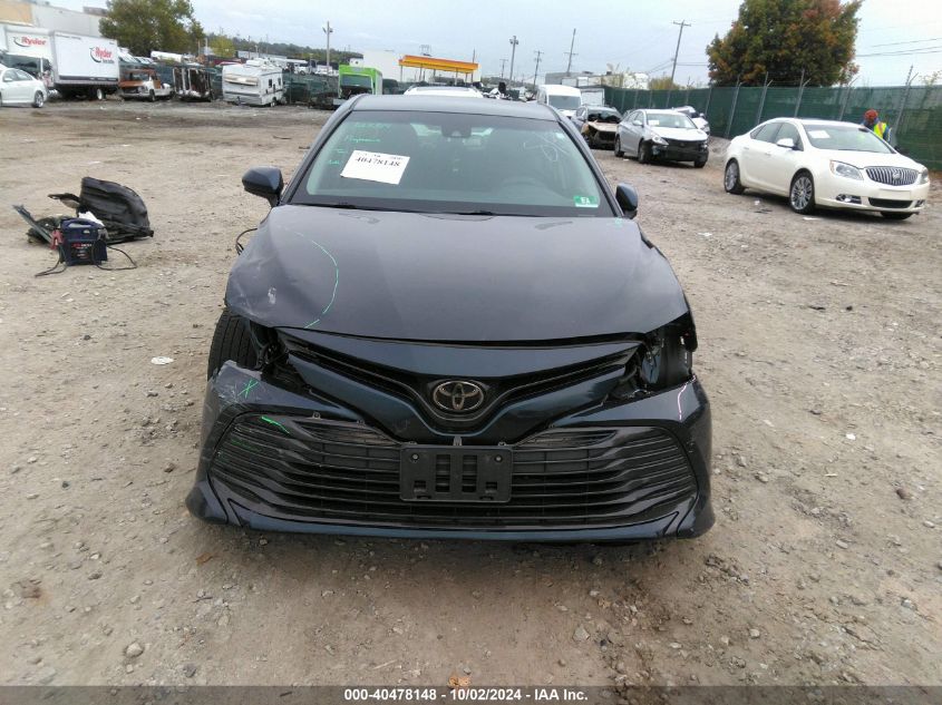 4T1B11HK7JU588342 2018 Toyota Camry Le