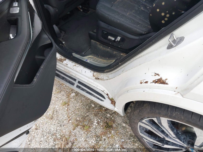 2025 BMW X7(VIN: 5UX23EM04S9X36055