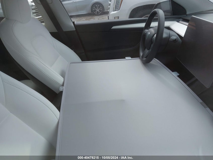 VIN 7SAYGDEFXPF586143 2023 TESLA MODEL Y