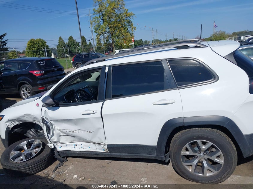 1C4PJMBS6GW142586 2016 Jeep Cherokee Trailhawk