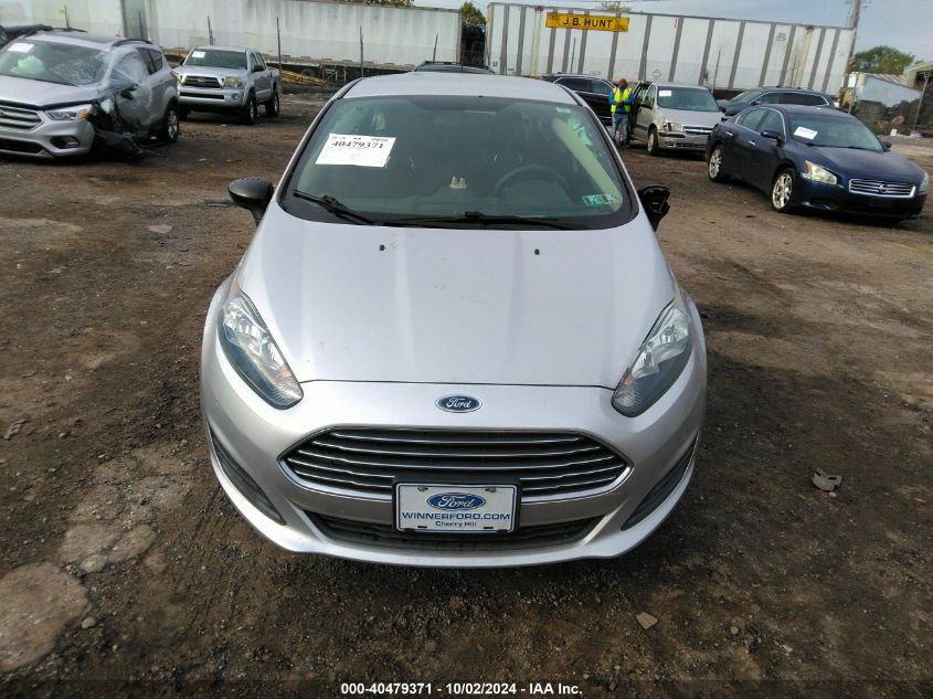 3FADP4EJ1KM122099 2019 Ford Fiesta Se