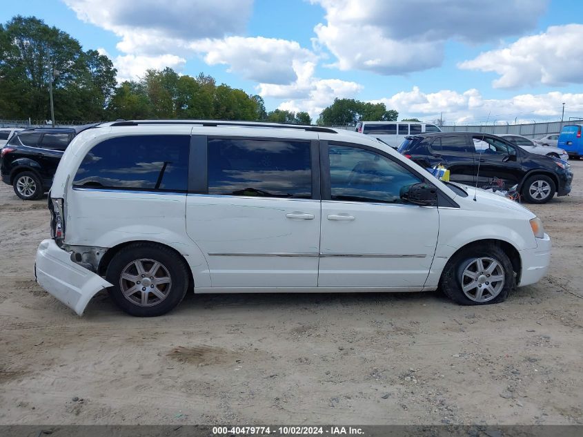 2A4RR5D12AR306602 2010 Chrysler Town & Country Touring