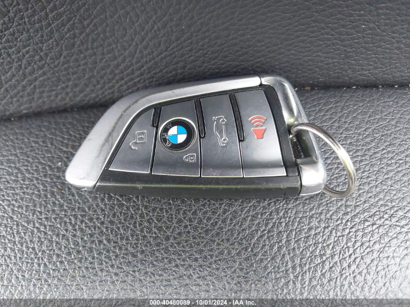 WBAJE7C55KWW00449 2019 BMW 540 Xi