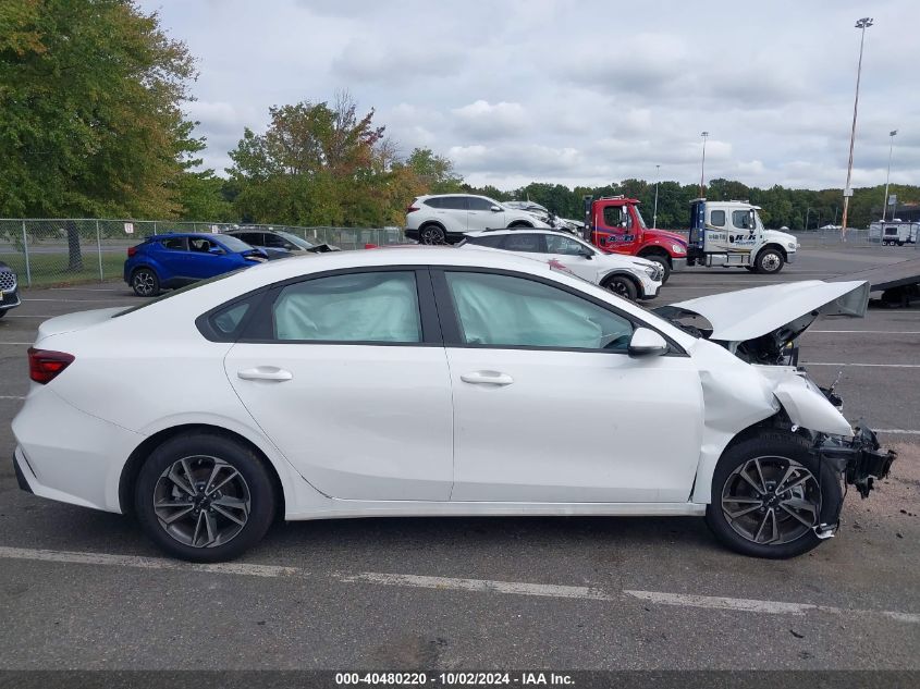 2024 Kia Forte Lxs VIN: 3KPF24AD2RE745995 Lot: 40480220