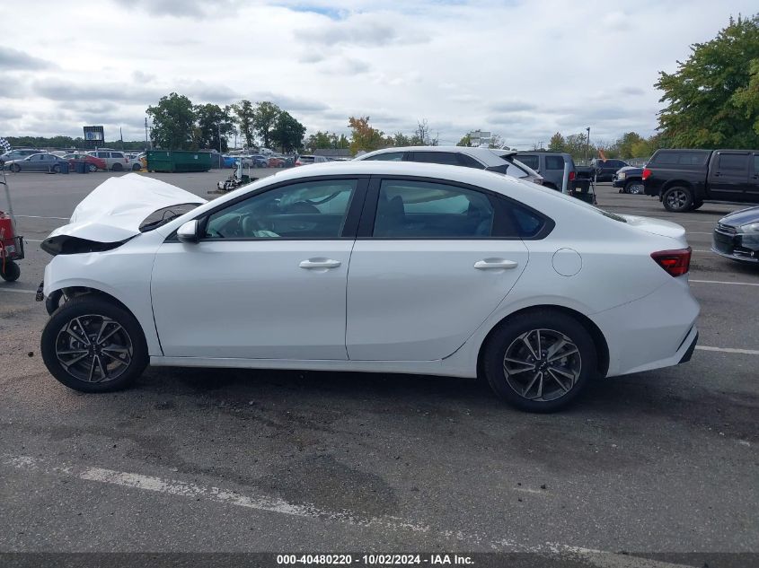 2024 Kia Forte Lxs VIN: 3KPF24AD2RE745995 Lot: 40480220