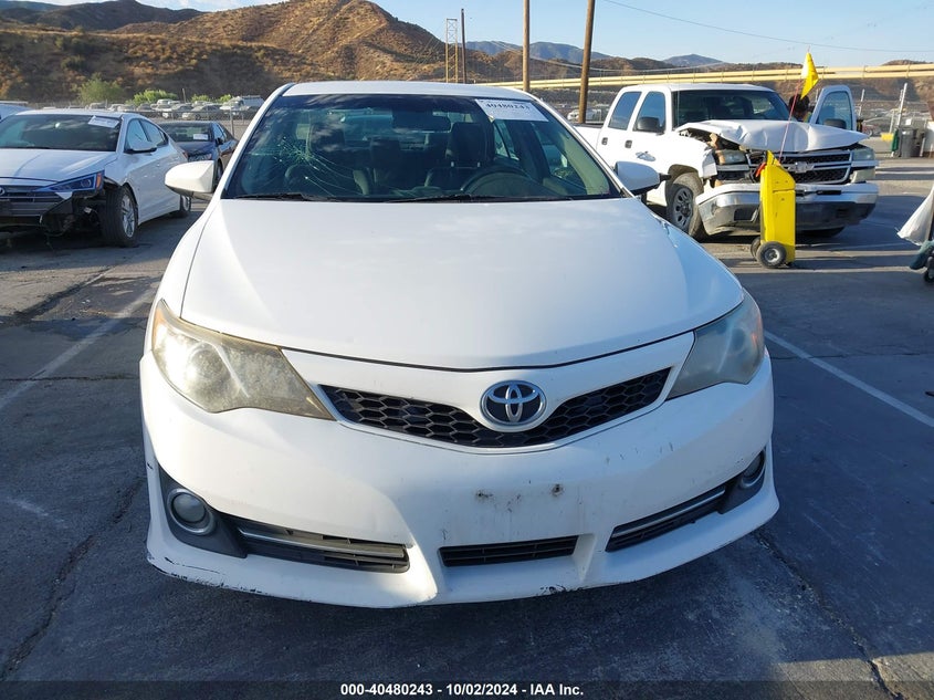 4T1BF1FK4EU870447 2014 Toyota Camry Se