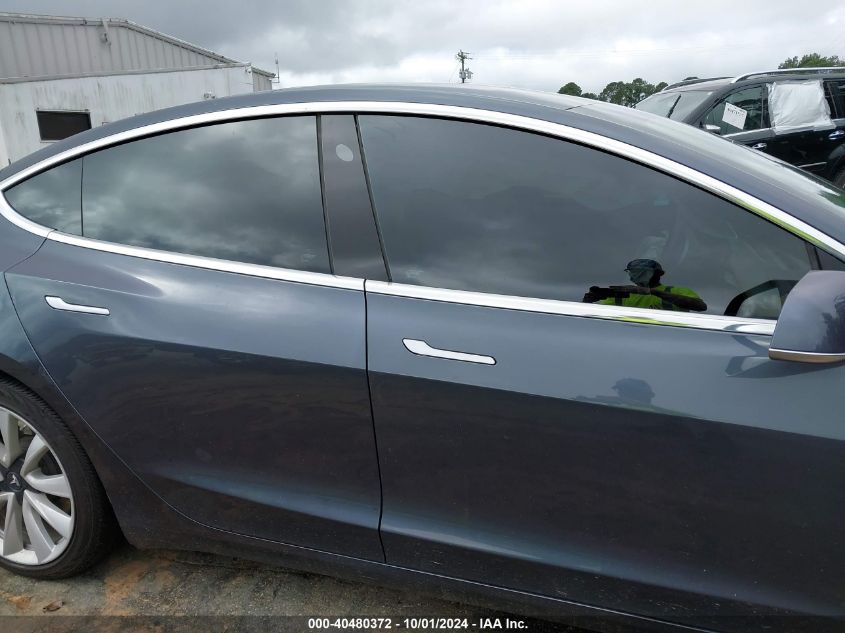 5YJ3E1EA0JF031094 2018 Tesla Model 3 Long Range/Mid Range