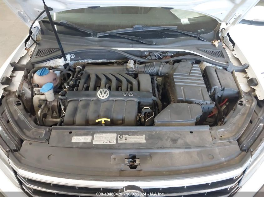 1VWCM7A35GC056539 2016 Volkswagen Passat V6 Sel Premium