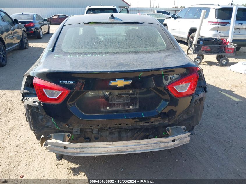 1G1BE5SM4J7126483 2018 Chevrolet Cruze Lt Auto