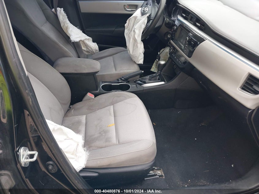 2015 TOYOTA COROLLA VIN: 5YFBURHE3FP241244