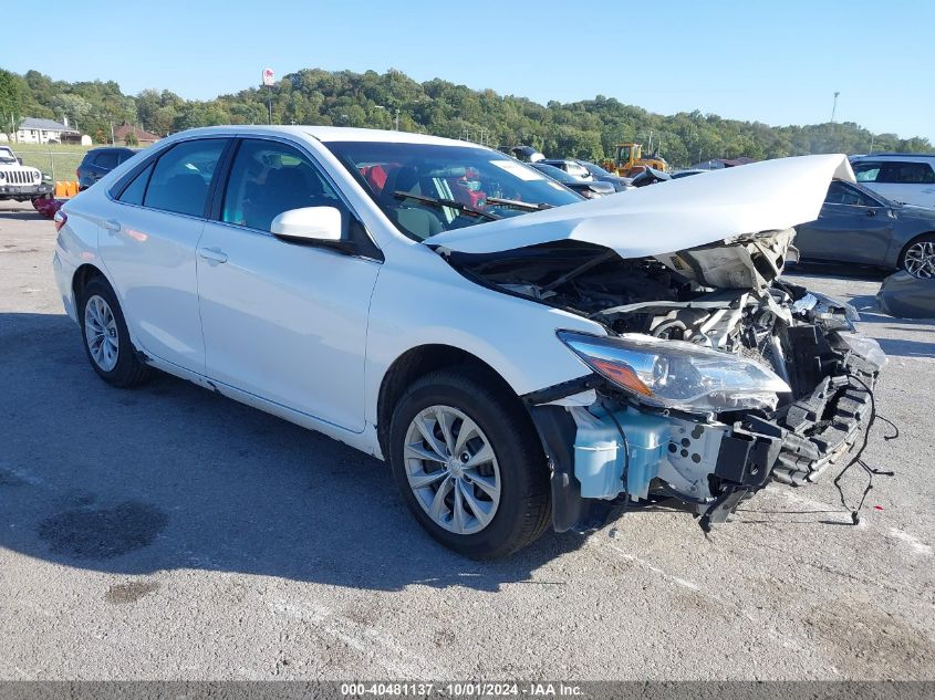 4T1BF1FK0HU426017 2017 TOYOTA CAMRY - Image 1