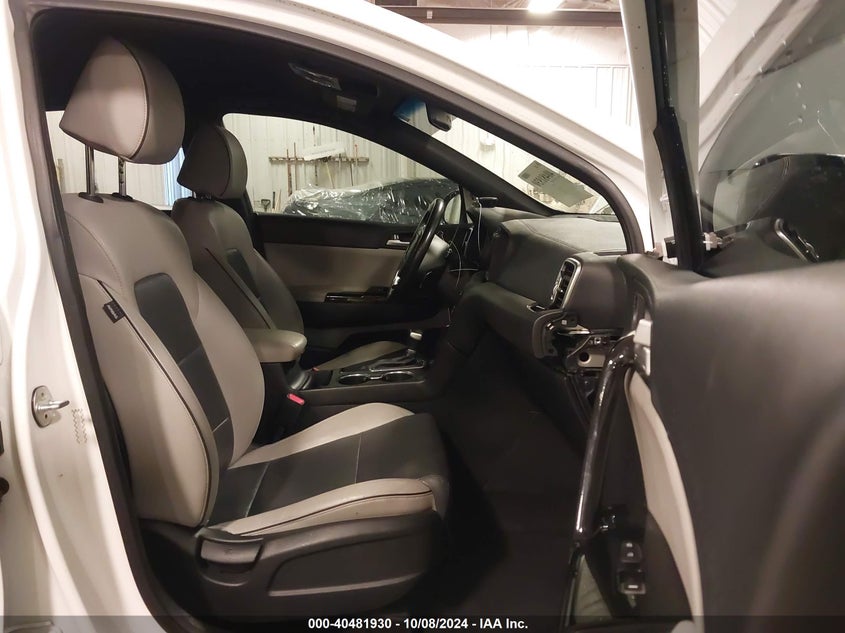 VIN KNDPNCAC6J7410174 2018 KIA SPORTAGE EX
