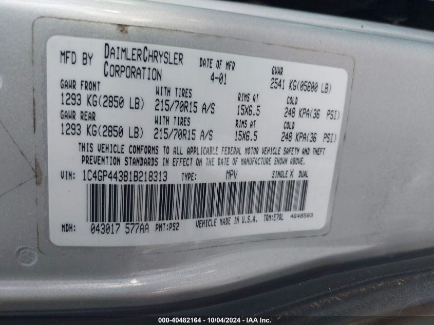 1C4GP44381B218313 2001 Chrysler Town & Country Lx