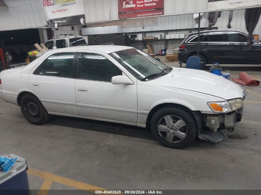 2000 Toyota Camry Le VIN: JT2BG22K2Y0429529 Lot: 40482628